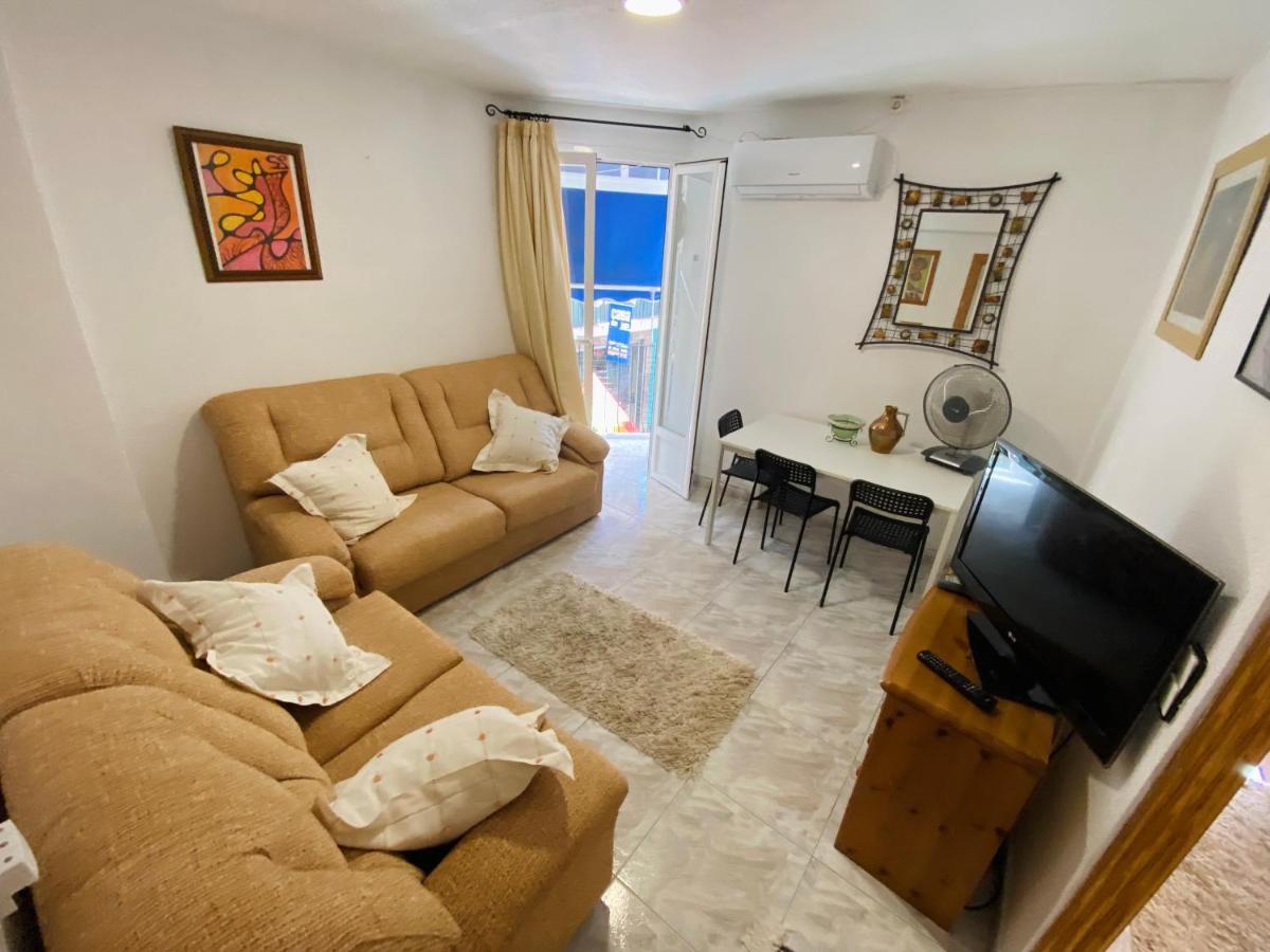 Alex Apartments Benidorm Bagian luar foto